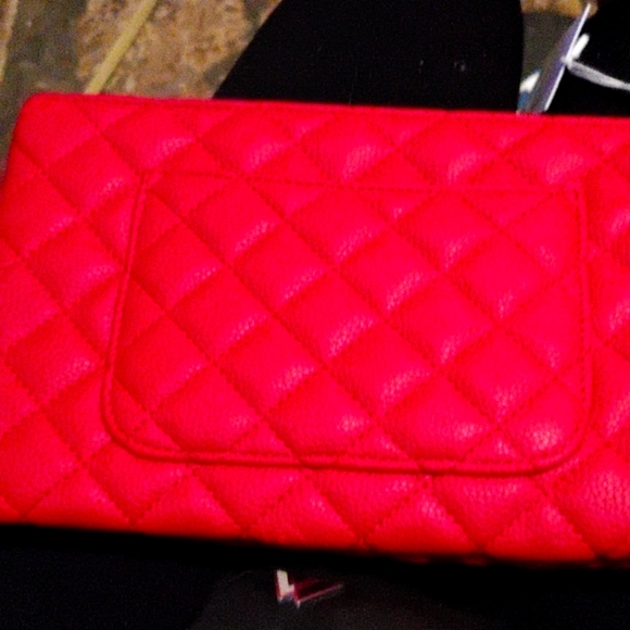 Purse - Picture 2 of 2